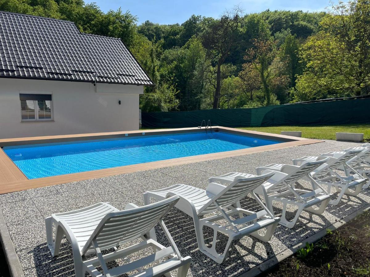 Vila S Bazenom Deluxe - Gti Zagreb Exterior foto